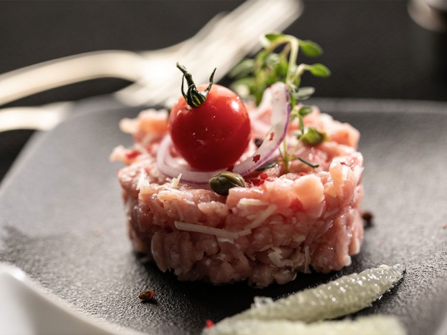Fisch-Tartar mit Kapern
