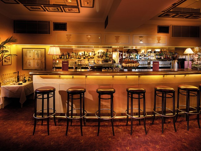 Bar at the Hôtel Bristol
