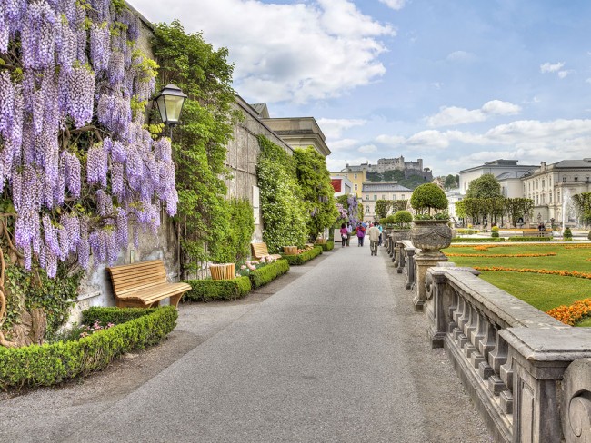 Spaziergang durch den Mirabellgarten
